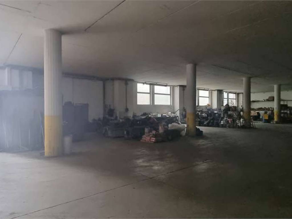 Immobile a Mori in ZONA INDUSTRIALE - Foto 4