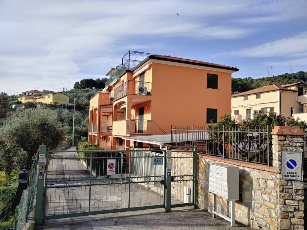 Appartamento a San bartolomeo al mare in Via Pairola - Foto 2