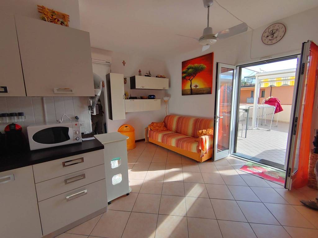 Appartamento a San bartolomeo al mare in Via Pairola - Foto 3