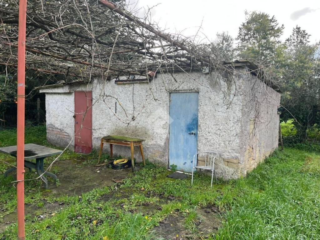 Rustico / casale a Aprilia in Via Vulcano, 15 - Foto 5
