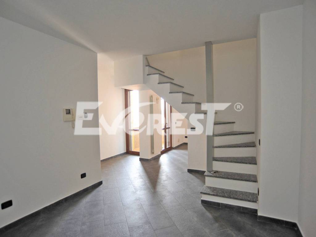 Appartamento a Galliate in Via Alessandro Aspesi, 12 - Foto 3