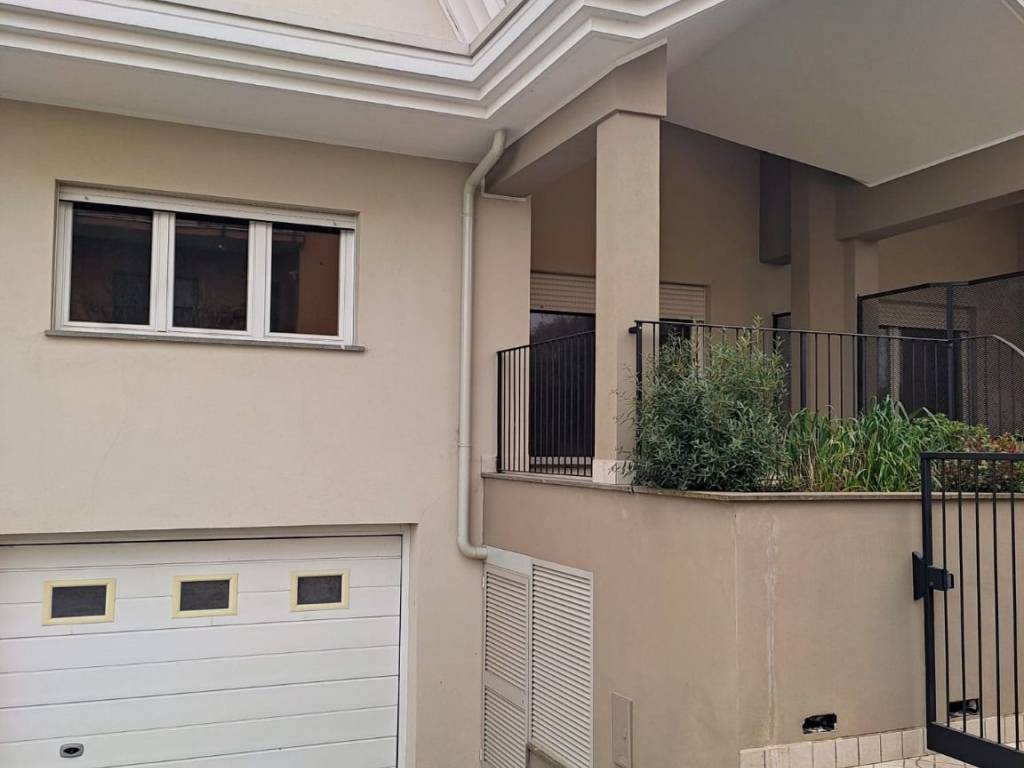 Villetta a schiera a Frosinone in Via Tommaso Landolfi - Foto 2