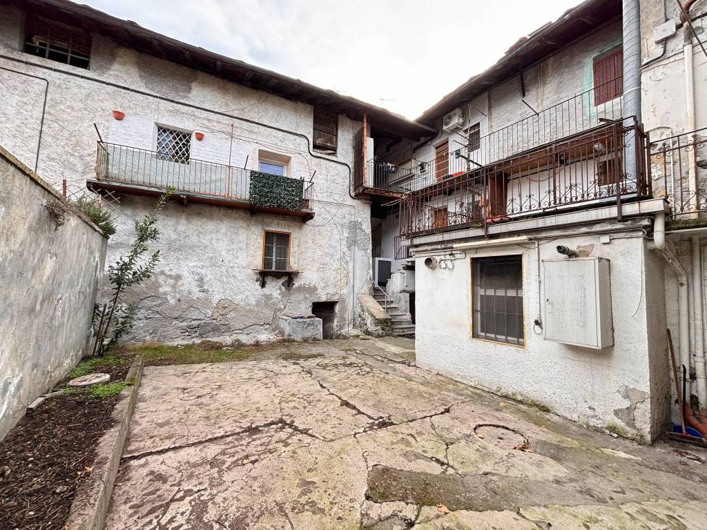 Rustico / casale a Aosta in Piazza Renato Vuillermin - Foto 5