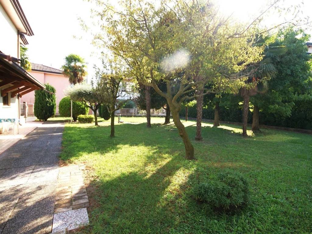 Villa a Jesolo in Via Leone Bembo, 17 - Foto 3