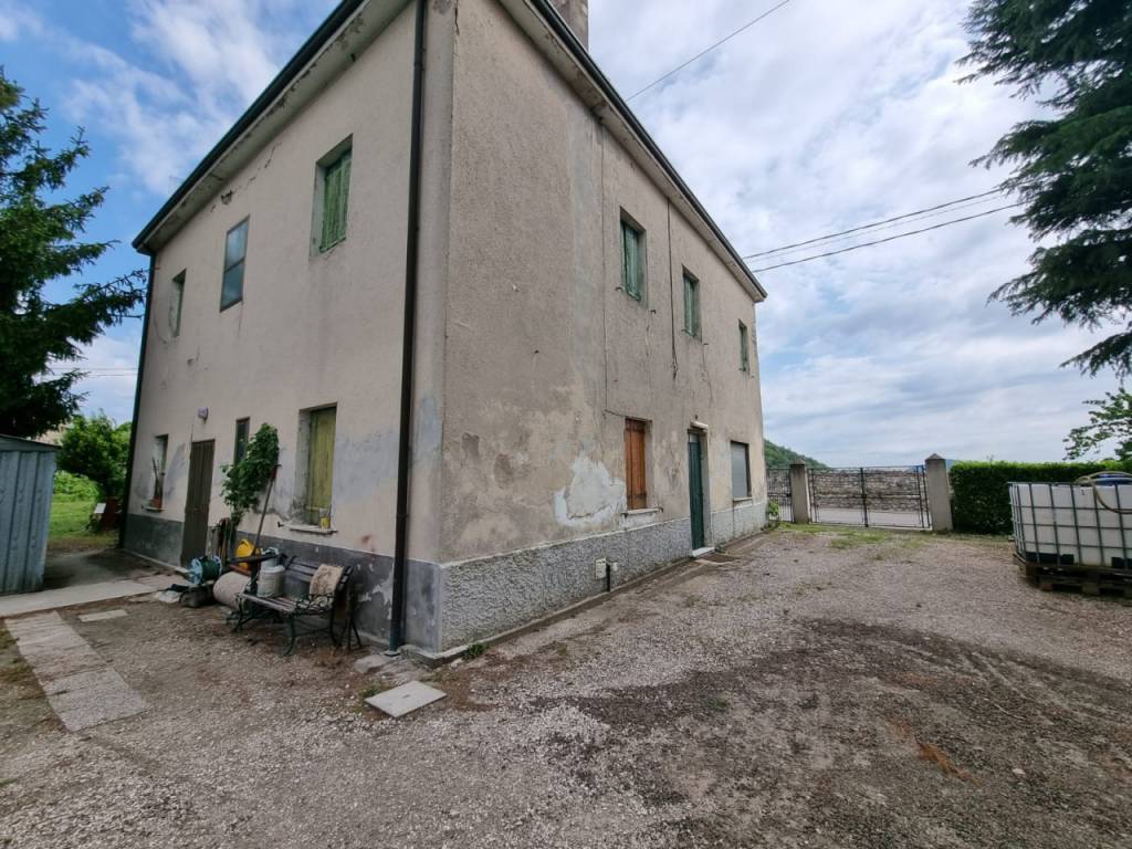 Casa indipendente a Baone in Via Capitello, 43 - Foto 2