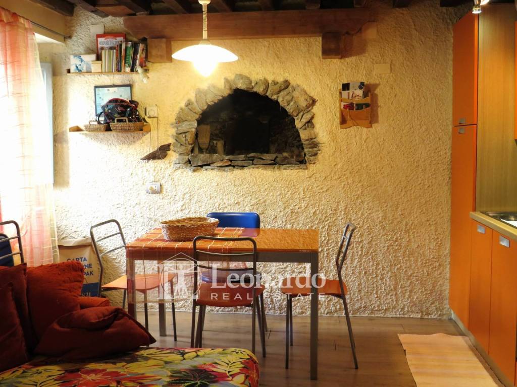 Casa indipendente a Seravezza in Via Verona - Foto 2