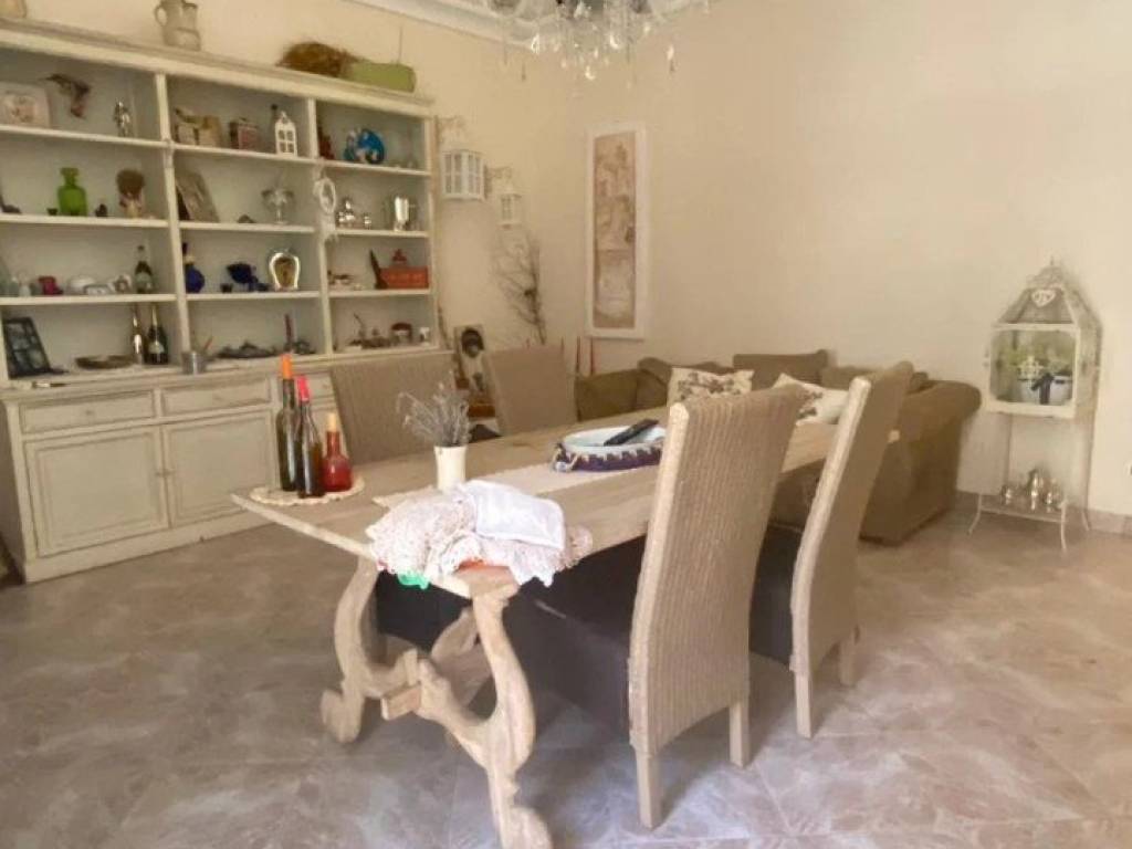 Appartamento a Taranto in VIA PUPINO, 26 - Foto 2