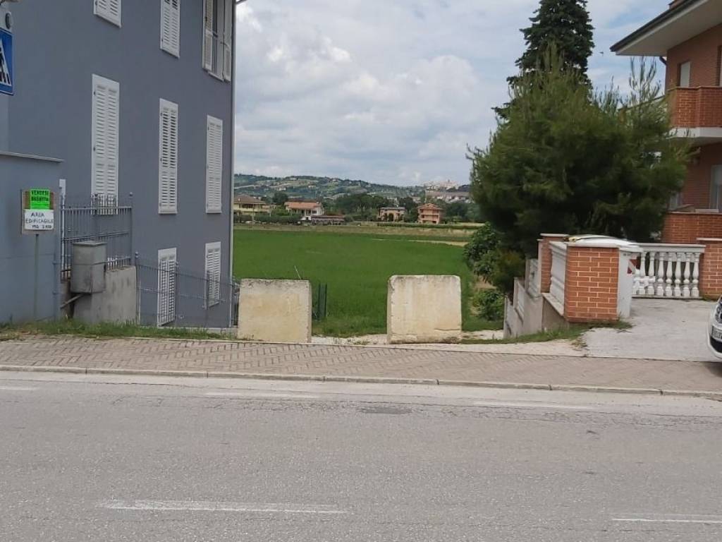 Terreno a Sant'elpidio a mare in Via Filippo Turati - Foto 3