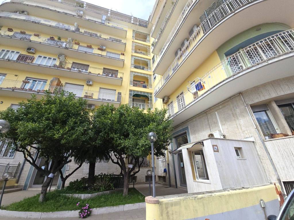 Appartamento a Napoli in Via Girolamo Santacroce - Foto 3