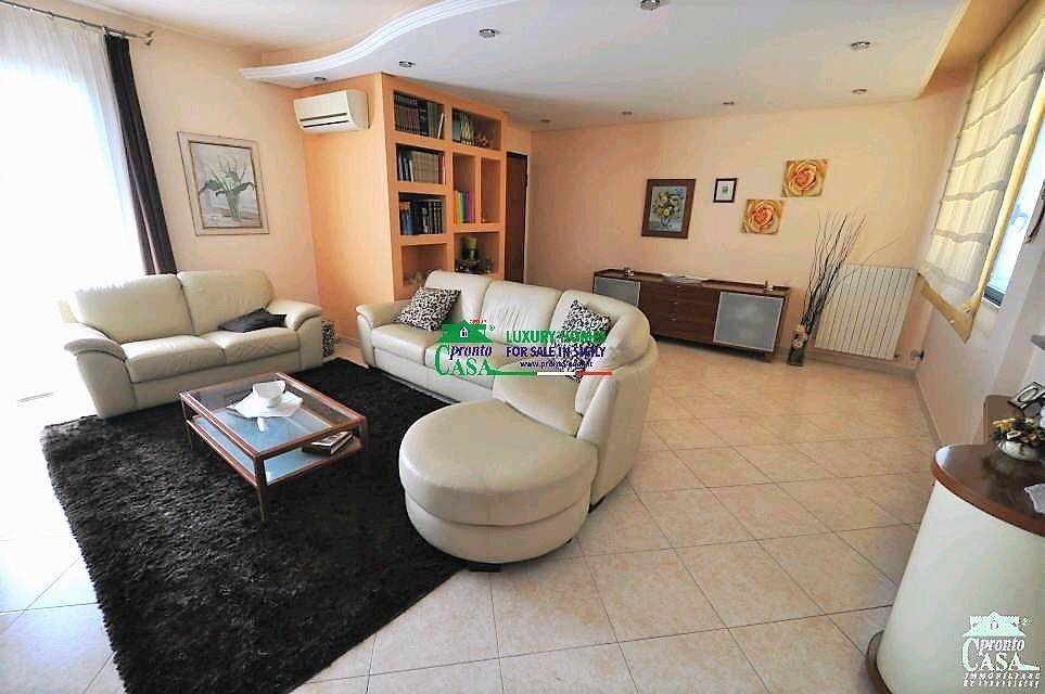 Appartamento a Ragusa in Via Giovanni Falcone - Foto 2