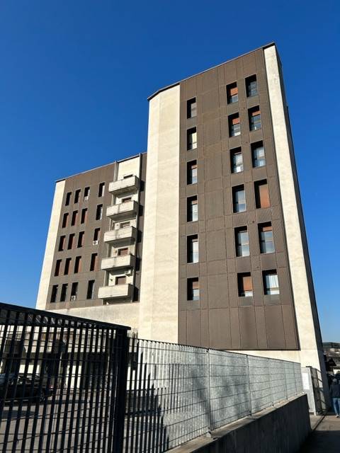 Palazzo / stabile a Vicenza in Viale Milano, 120 - Foto 2