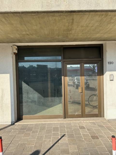 Palazzo / stabile a Vicenza in Viale Milano, 120 - Foto 4