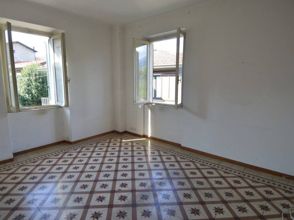 Appartamento a Laveno-mombello in Via Casarico, 6 - Foto 3