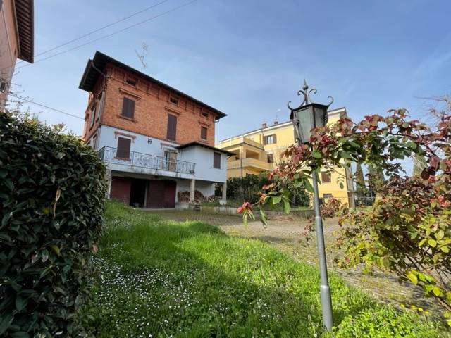 Villa a Castelvetro di modena in Via B. Cavedoni - Foto 4