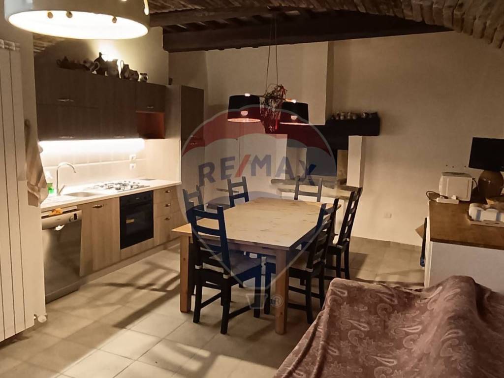 Appartamento a Nocera umbra in Via Piagge - Foto 4