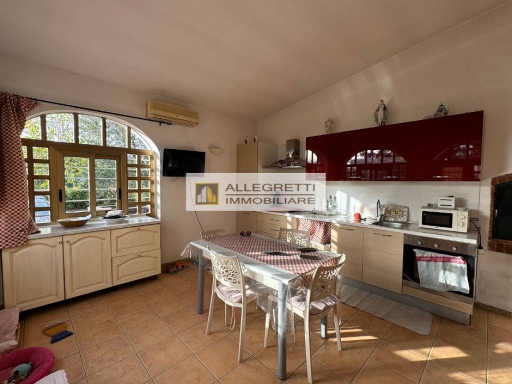 Villa a Terlizzi in Strada Comunale Vecchia Sovereto - Foto 5