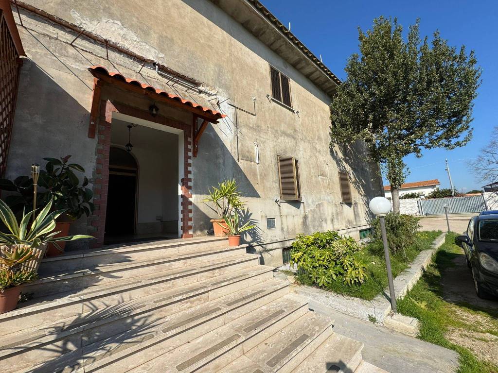 Appartamento a Aprilia in Via Gari, 17 - Foto 2