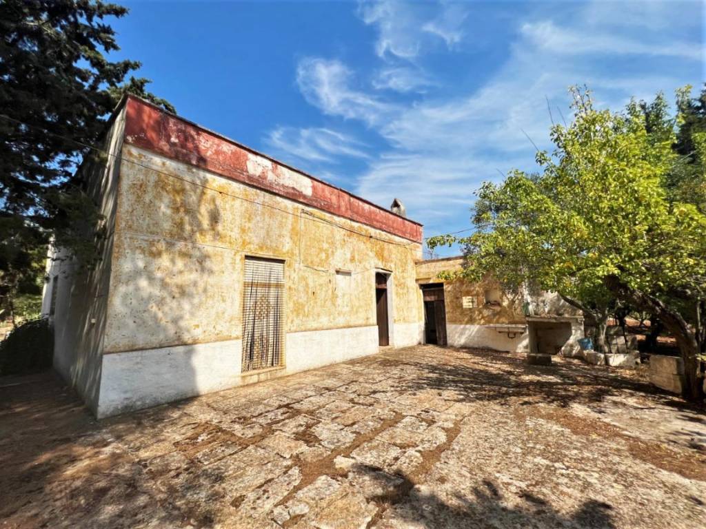 Rustico / casale a Ceglie messapica in Contrada Madonna Piccola - Foto 2