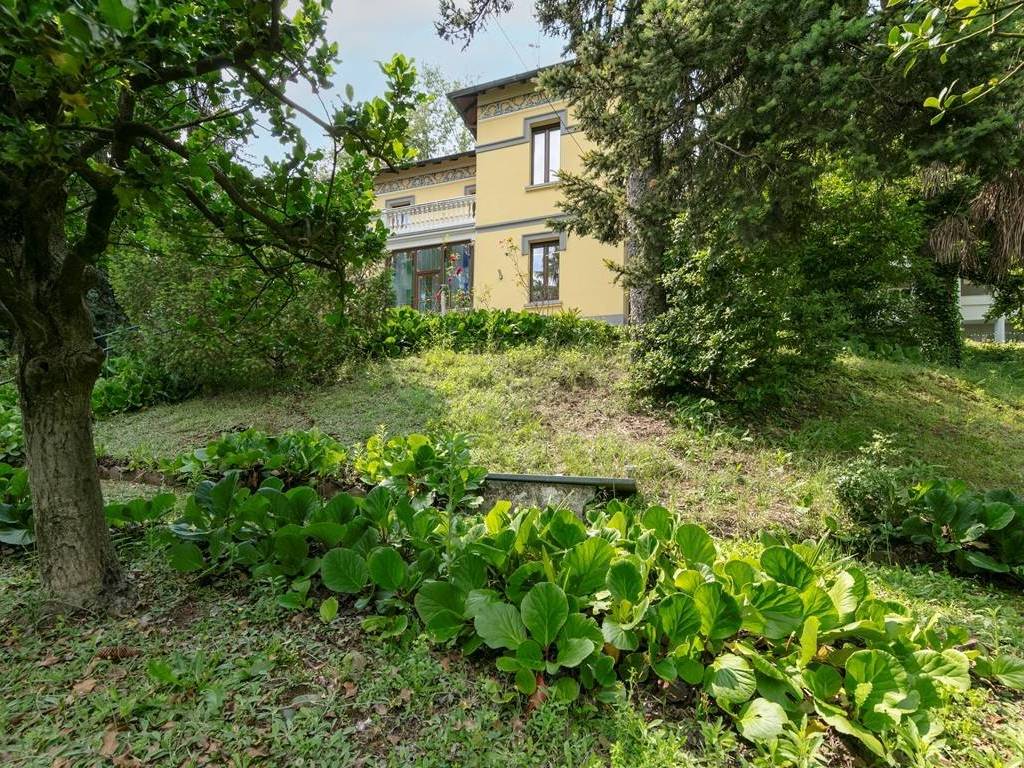Villa a Cavaria con premezzo in VIA MONTEGRAPPA, 148 - Foto 4
