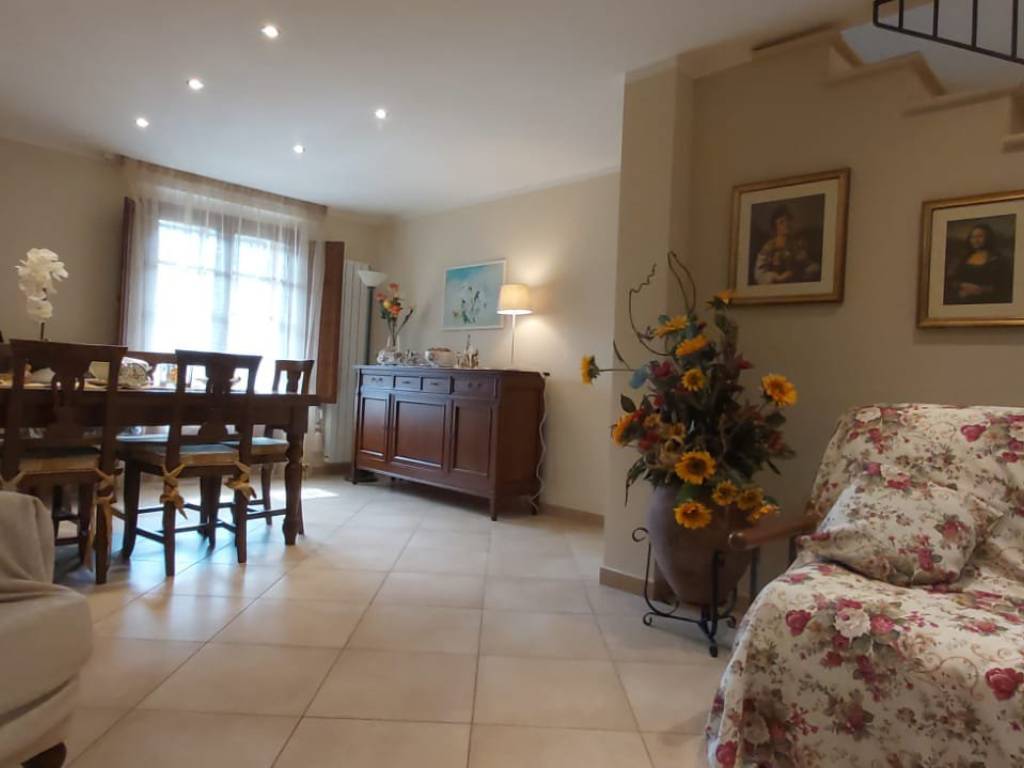 Villetta a schiera a Camaiore in Via Roma Camaiore Centro - Foto 3