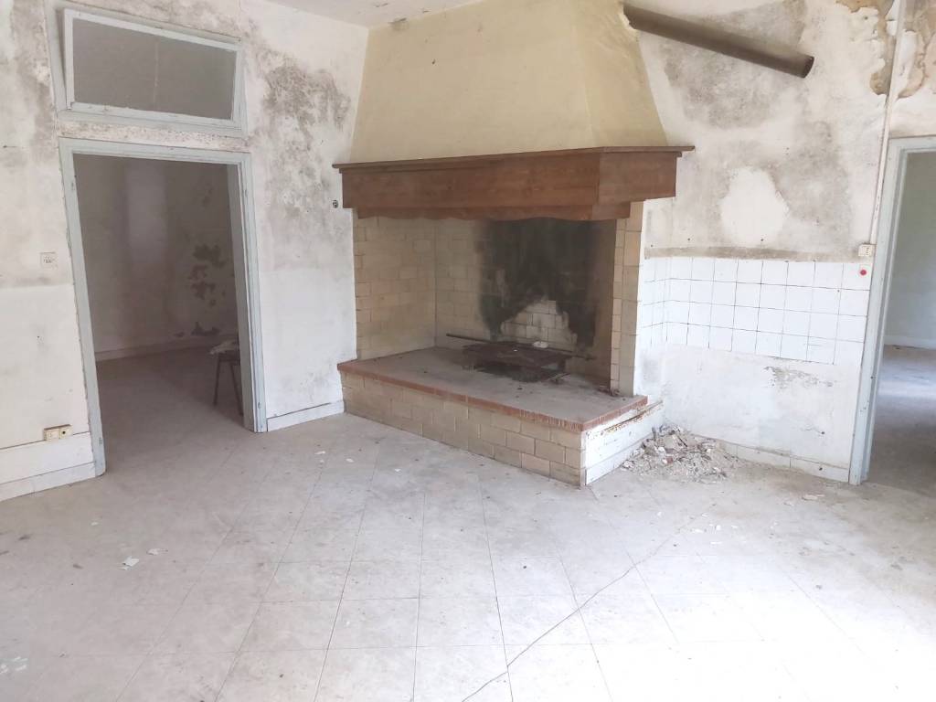 Rustico / casale a Castelfranco piandisco in Strada Provinciale di Botriolo - Foto 3