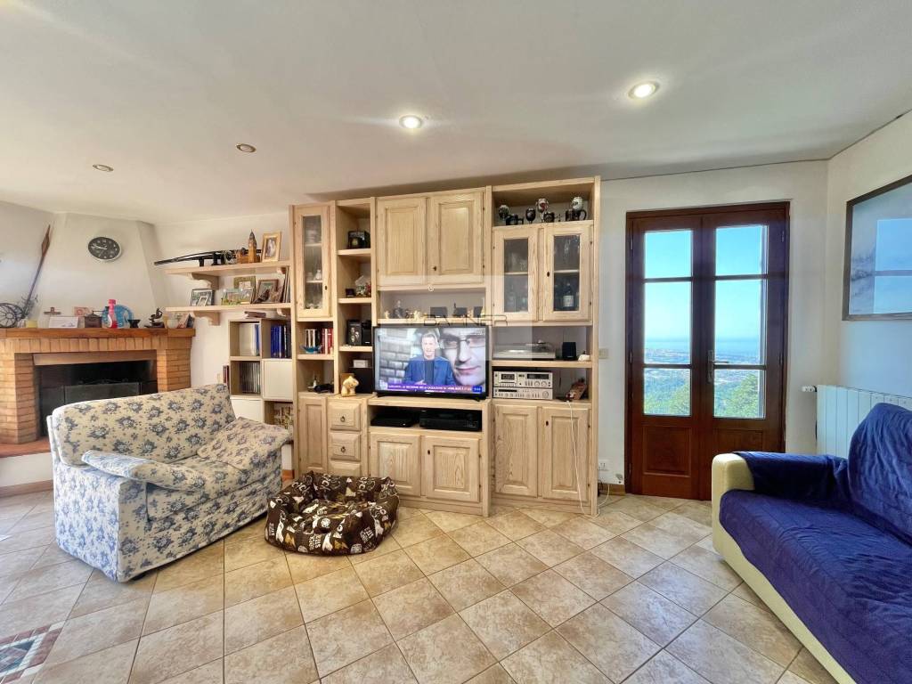 Villa a Camaiore in Via Balza Fiorita - Foto 2