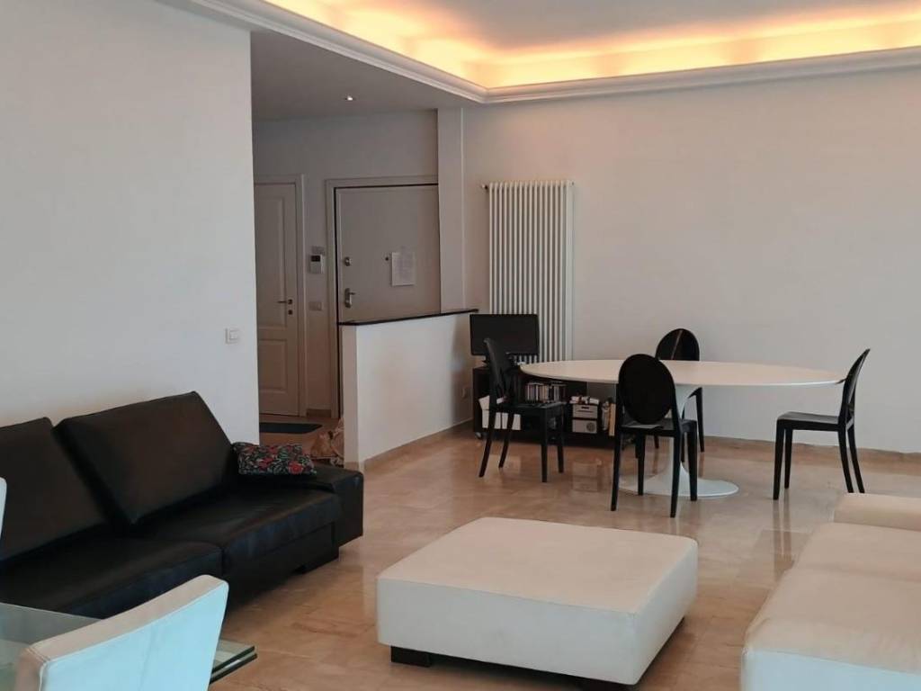 Appartamento a Viareggio in Viale Alfredo Belluomini, - Foto 2