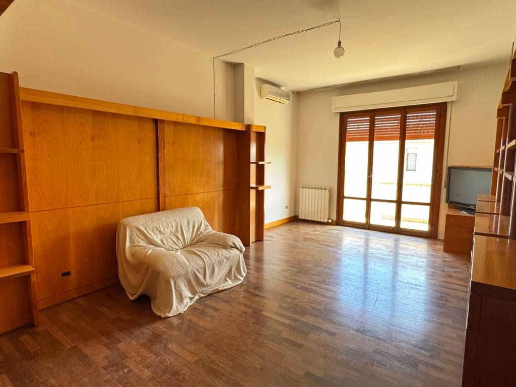 Appartamento a Santa croce sull'arno in Via Camillo Benso di Cavour - Foto 3