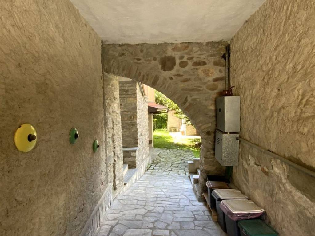 Casa indipendente a Gignese in Via 4 Novembre, 19 - Foto 4