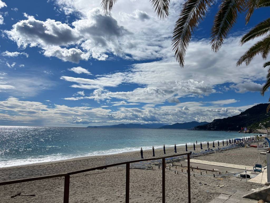 Appartamento a Finale ligure in Via Aurelia, 71 - Foto 5