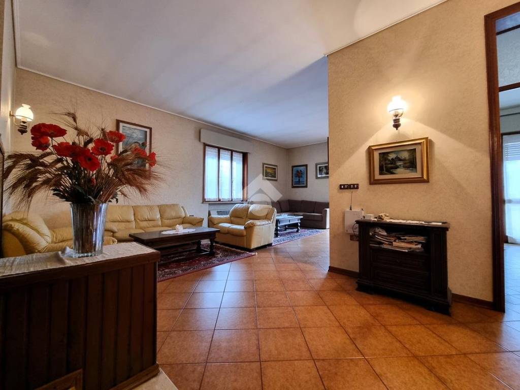 Villa a Borgo virgilio in Via Andrea Mantegna, 2 - Foto 3