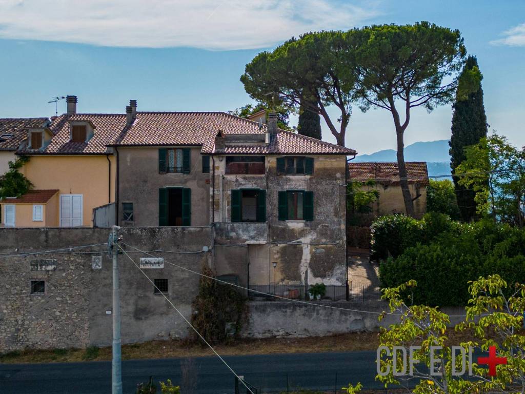 Villa a Montopoli di sabina in Via Case Nuove - Foto 3