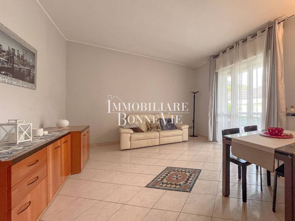 Appartamento a Induno olona in Via Patrioti - Foto 5