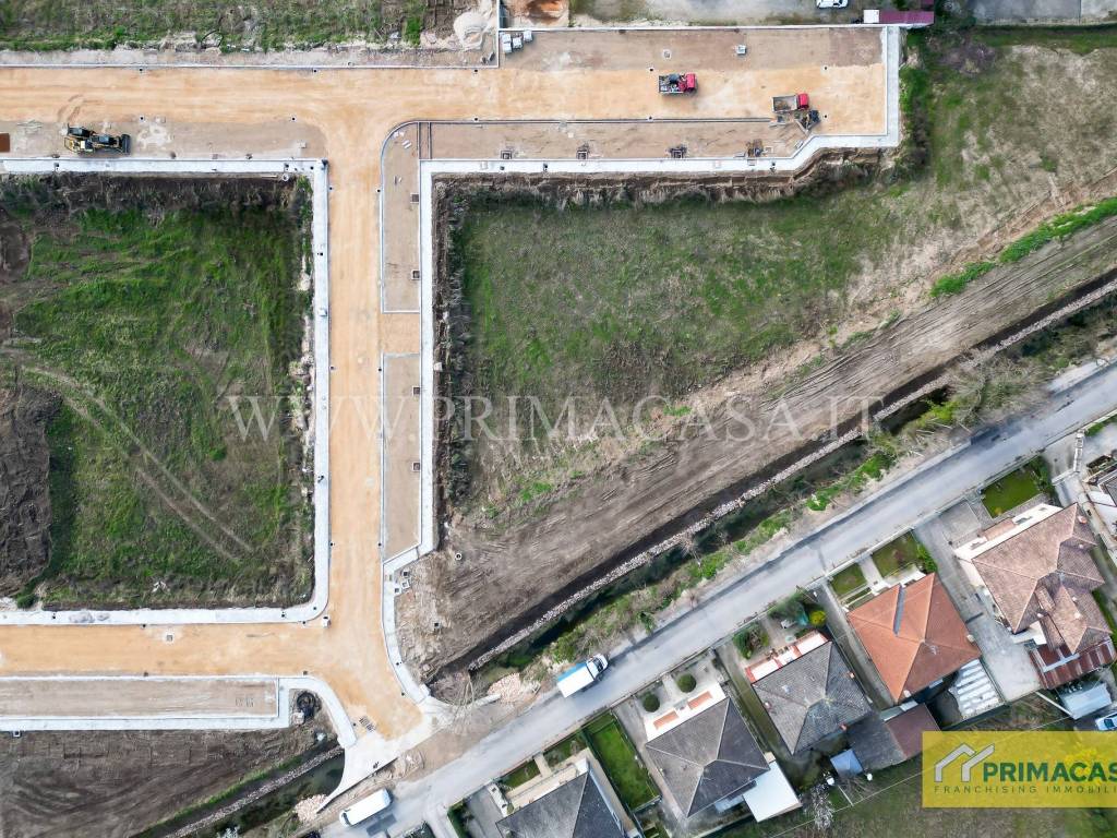 Terreno a Buttapietra in Via Galileo Galilei - Foto 5