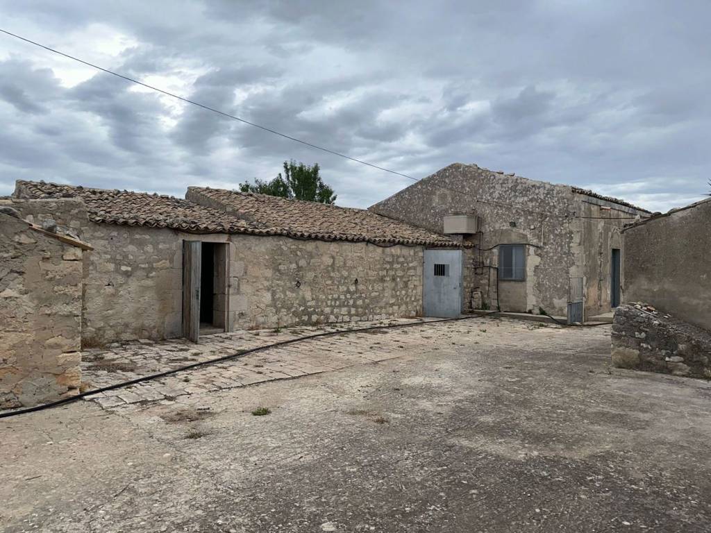Villa a Rosolini in contrada zacco miccio' - Foto 3
