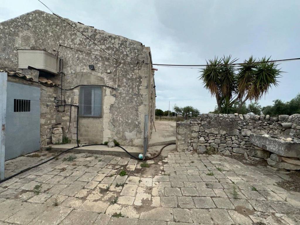 Villa a Rosolini in contrada zacco miccio' - Foto 5