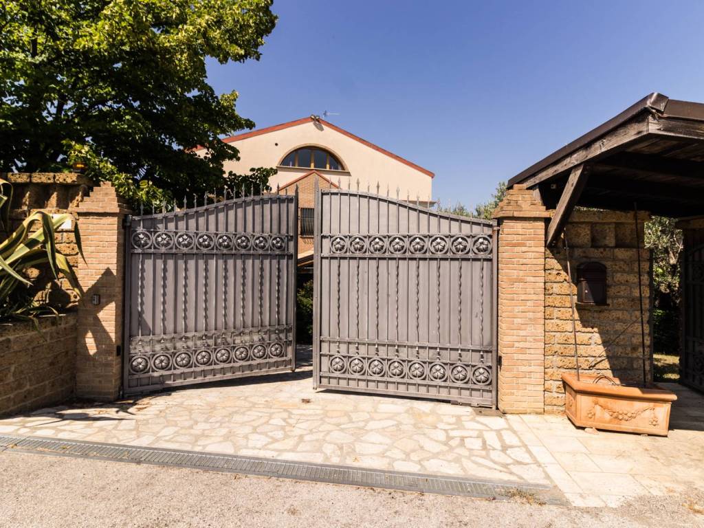 Villa a Spoltore in Via Colle San Giovanni - Foto 3