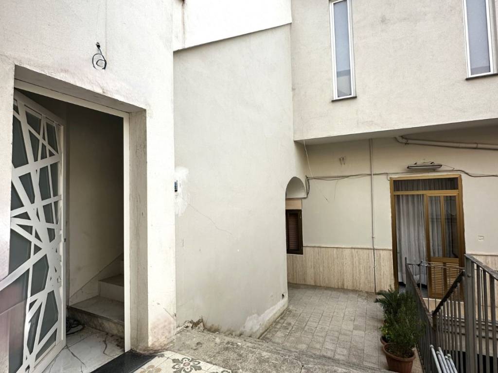 Appartamento a Maddaloni in Via Ponte Carolino, 118 - Foto 2