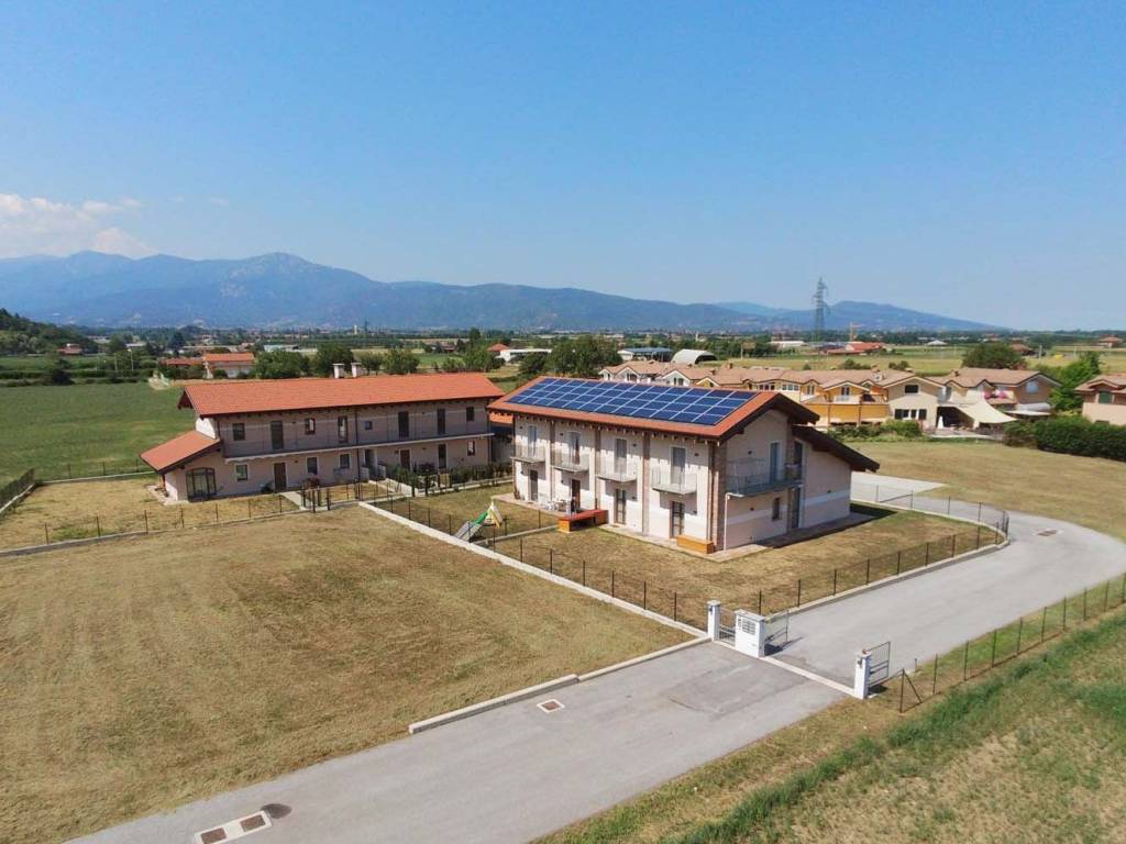 Appartamento a Caraglio in Via Vecchia di Busca, 10 - Foto 2