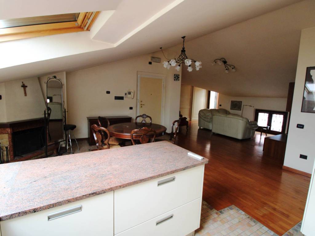 Appartamento a Civitanova marche in Via Giuseppe Giusti, 2 - Foto 5