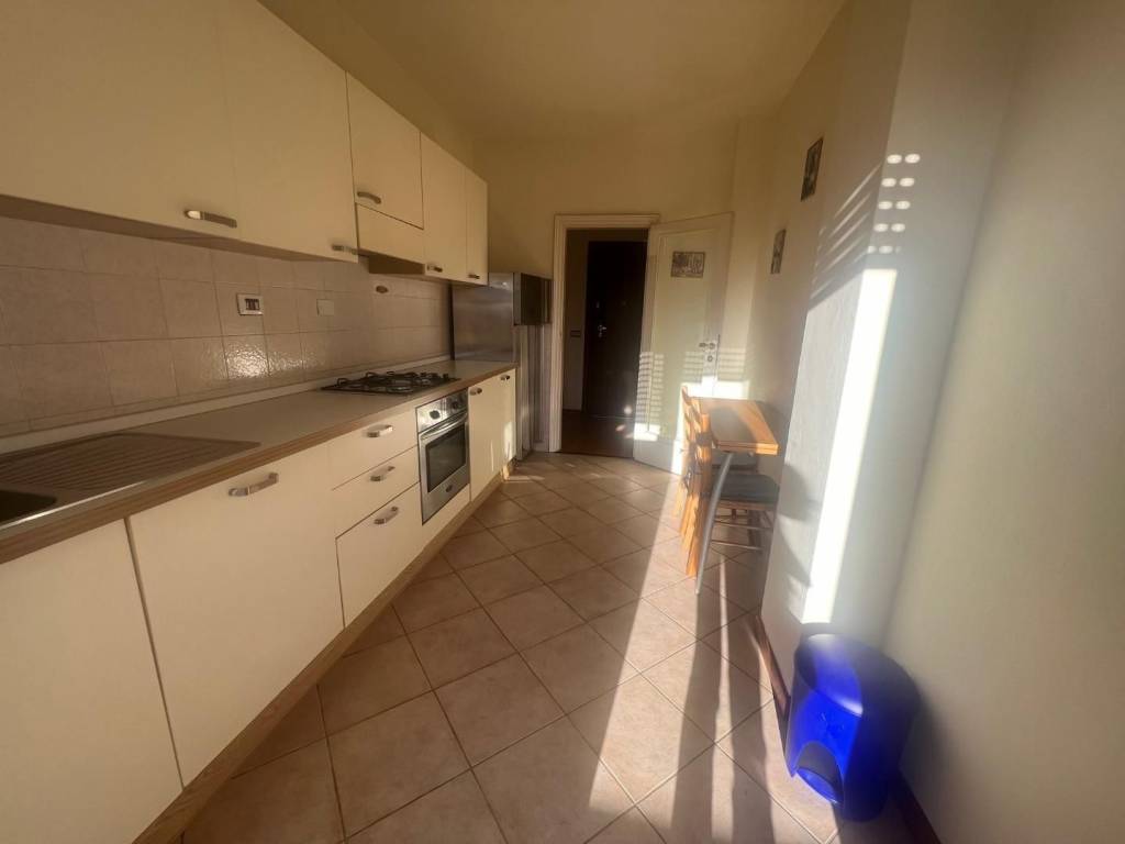 Appartamento a Camaiore in Viale Ermenegildo Pistelli, - Foto 2