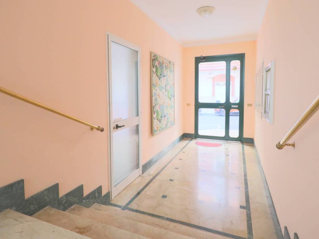 Appartamento a Taranto in Via Duca di Genova, 43 - Foto 2