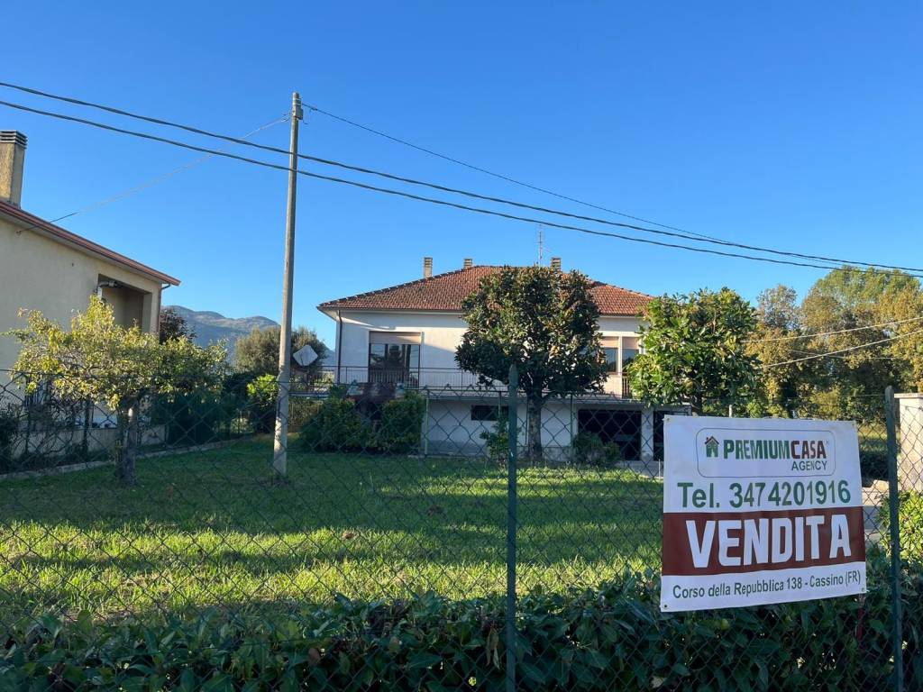 Villa a Cassino in Via San Domenico Vertelle, 7 - Foto 2
