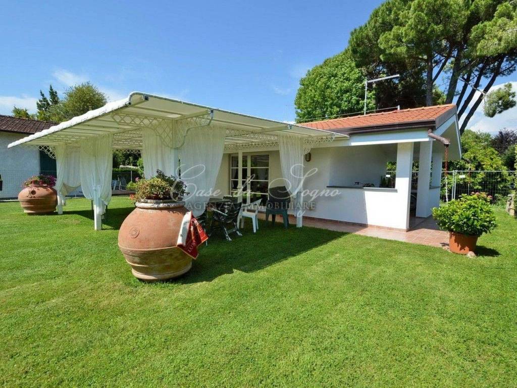 Appartamento a Forte dei marmi in Via Duca degli Abruzzi - Foto 3