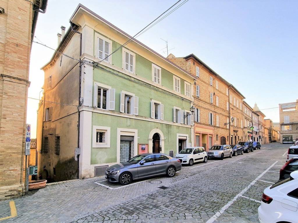 Casa indipendente a Monte san pietrangeli in Piazza Umberto I, 14 - Foto 3