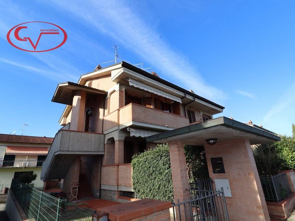 Appartamento a Montevarchi in Via Napoli - Foto 2