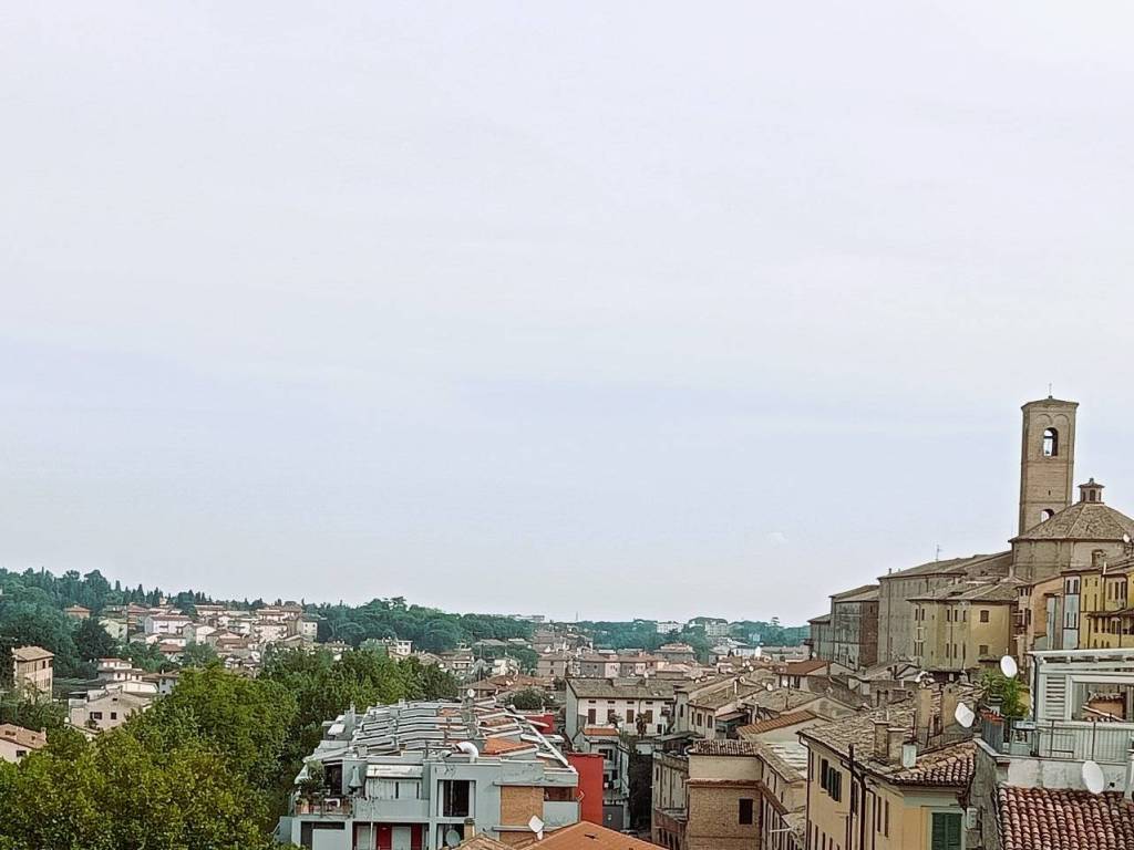 Appartamento a Jesi in Via Mura Occidentali - Foto 2