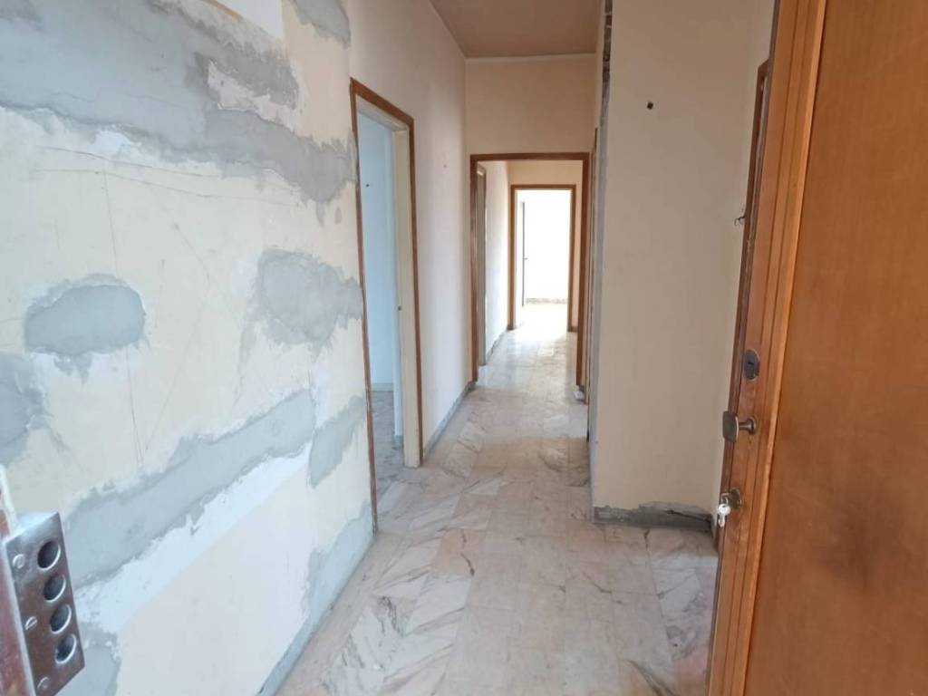 Appartamento a Imperia in Via Diano Calderina - Foto 4