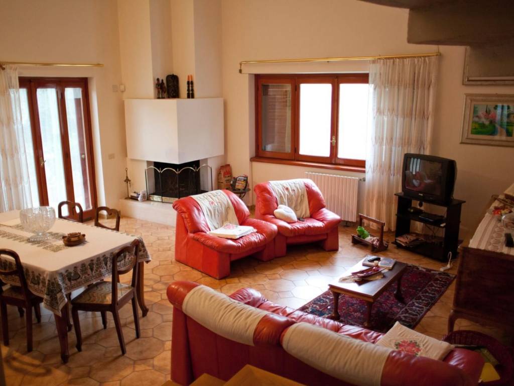 Villa a Norma in Via Ottaviano - Foto 2