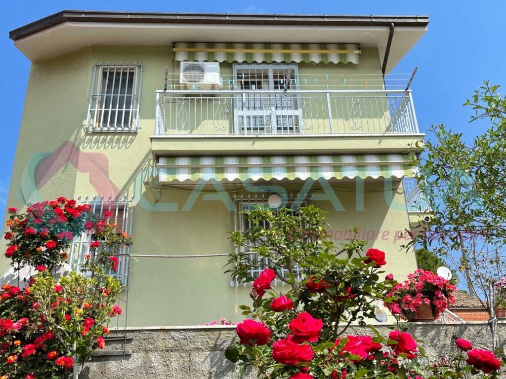 Casa indipendente a Città sant'angelo in Via dell'Edicola, 2 - Foto 2